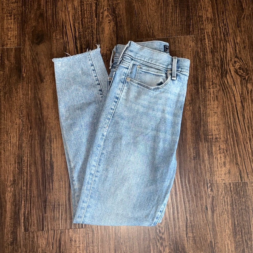 Abercrombie & Fitch Light Wash Straight Leg Jeans
